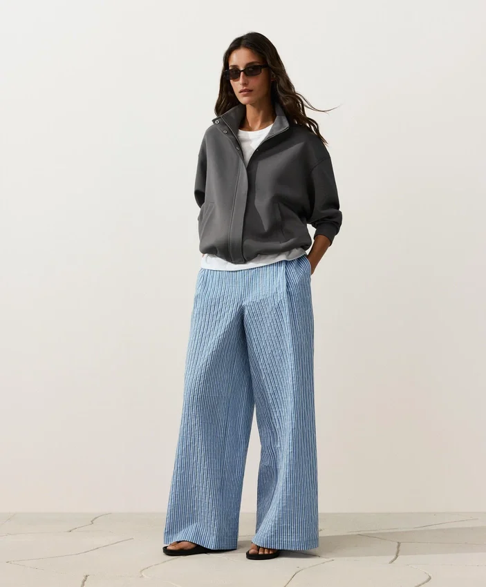 Pantaloni a gamba dritta a righe in misto cotone Pantaloni a gamba dritta a righe in misto cotone