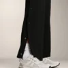 Pantaloni a gamba dritta con bottoni e bordino in modal Soft Touch Pantaloni a gamba dritta con bottoni e bordino in modal Soft Touch