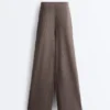 Pantaloni a gamba dritta con striscia asimmetrica e modal Pantaloni a gamba dritta con striscia asimmetrica e modal