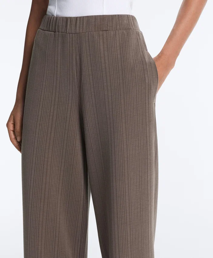 Pantaloni a gamba dritta con striscia asimmetrica e modal Pantaloni a gamba dritta con striscia asimmetrica e modal