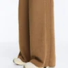 Pantaloni a gamba dritta con struttura a maglia laterale Pantaloni a gamba dritta con struttura a maglia laterale