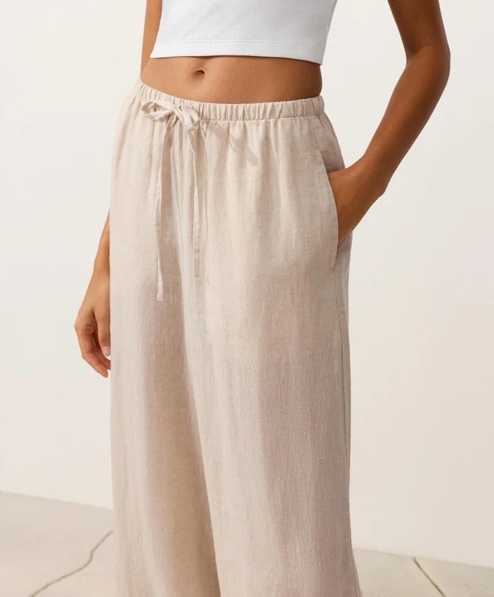 Pantaloni a gamba dritta in 100% lino Pantaloni a gamba dritta in 100% lino