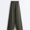 Pantaloni a gamba dritta in maglia a costine