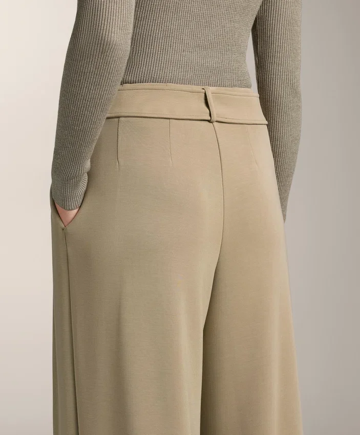 Pantaloni a gamba larga in modal Soft Touch con dettaglio a pieghe in vita Pantaloni a gamba larga in modal Soft Touch con dettaglio a pieghe in vita