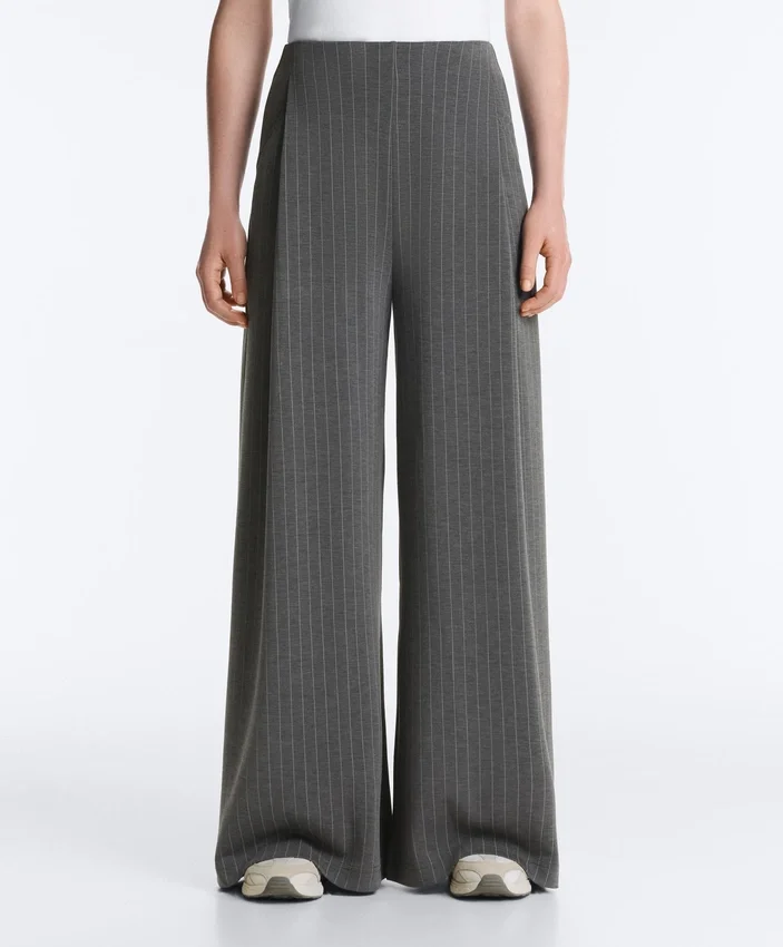 Pantaloni a gamba larga in modal Soft Touch con righe sottili Pantaloni a gamba larga in modal Soft Touch con righe sottili