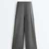 Pantaloni a gamba larga in modal Soft Touch con righe sottili Pantaloni a gamba larga in modal Soft Touch con righe sottili