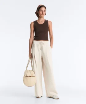Pantaloni a gamba larga in piqué con pieghe e cotone Pantaloni a gamba larga in piqué con pieghe e cotone
