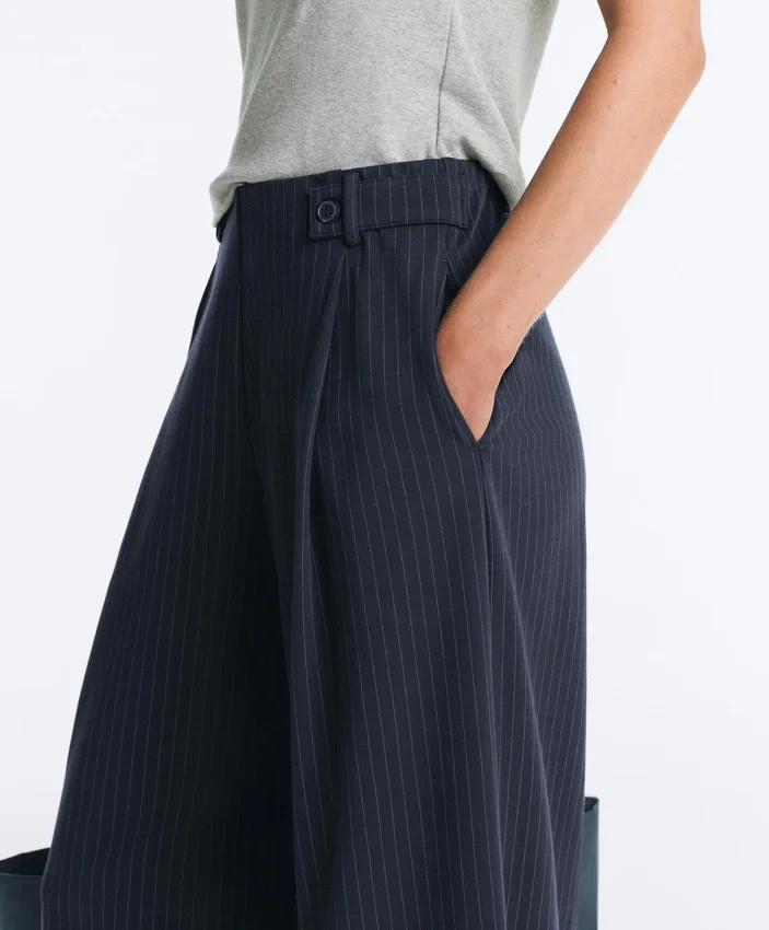 Pantaloni a gamba larga in piqué di cotone gessato Pantaloni a gamba larga in piqué di cotone gessato
