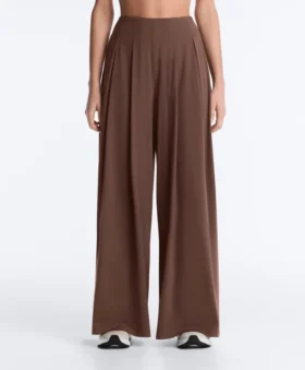 Pantaloni a gamba larga Light Touch con pinces
