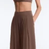 Pantaloni a gamba larga Light Touch con pinces Pantaloni a gamba larga Light Touch con pinces