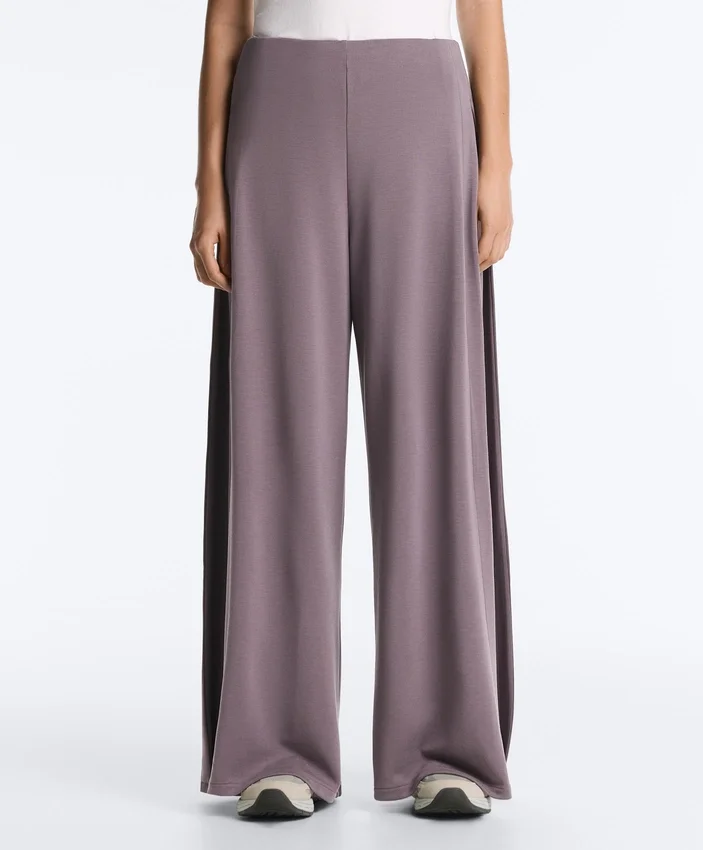 Pantaloni a gamba larga Soft Touch con piega laterale e in modal Pantaloni a gamba larga Soft Touch con piega laterale e in modal