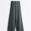 Pantaloni a gamba larga Soft Touch con piega laterale e in modal Pantaloni a gamba larga Soft Touch con piega laterale e in modal