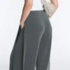Pantaloni a gamba larga Soft Touch con piega laterale e in modal Pantaloni a gamba larga Soft Touch con piega laterale e in modal