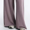 Pantaloni a gamba larga Soft Touch con piega laterale e in modal Pantaloni a gamba larga Soft Touch con piega laterale e in modal