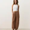 Pantaloni a palloncino a righe in 100% lino Pantaloni a palloncino a righe in 100% lino
