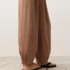 Pantaloni a palloncino a righe in 100% lino Pantaloni a palloncino a righe in 100% lino