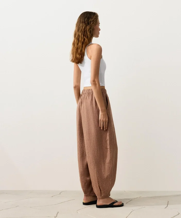 Pantaloni a palloncino a righe in 100% lino Pantaloni a palloncino a righe in 100% lino