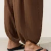 Pantaloni a palloncino in 100% cotone Pantaloni a palloncino in 100% cotone