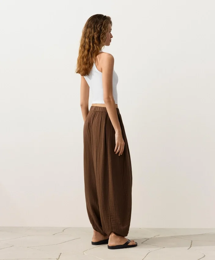 Pantaloni a palloncino in 100% cotone Pantaloni a palloncino in 100% cotone