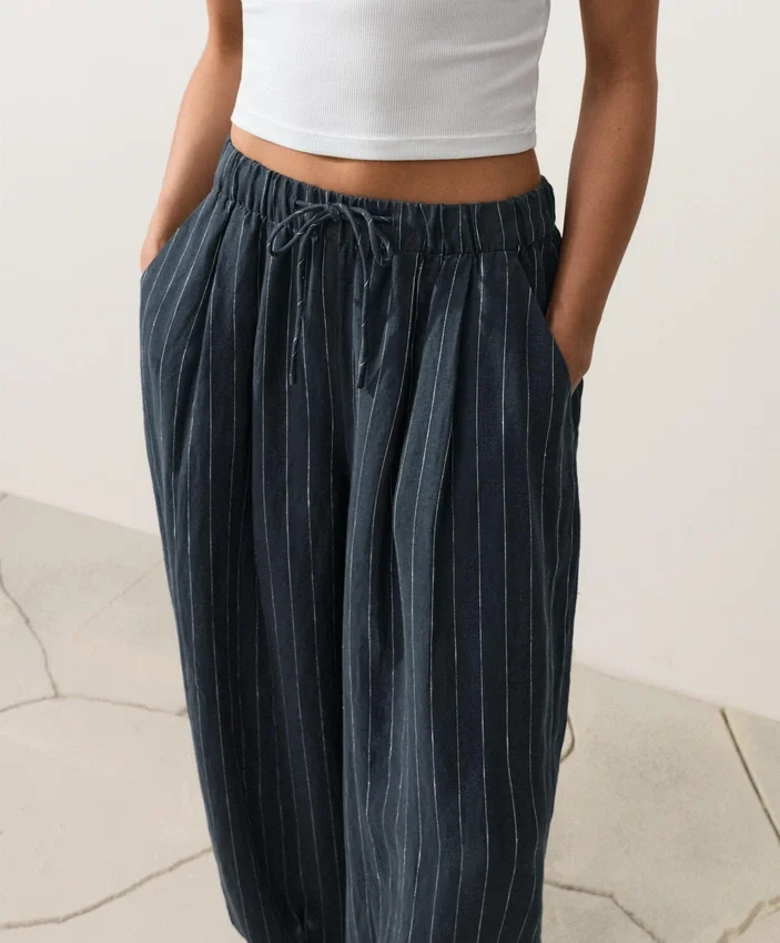 Pantaloni a palloncino in 100% lino Pantaloni a palloncino in 100% lino