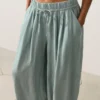 Pantaloni a palloncino in 100% lino Pantaloni a palloncino in 100% lino