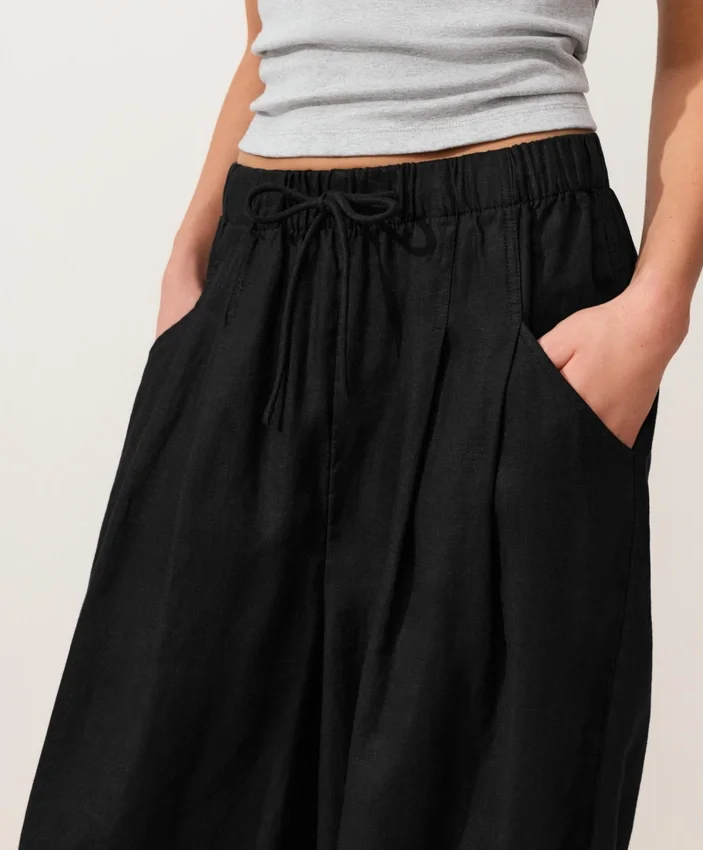 Pantaloni a palloncino in 100% lino Pantaloni a palloncino in 100% lino