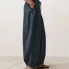 Pantaloni a palloncino in 100% lino Pantaloni a palloncino in 100% lino