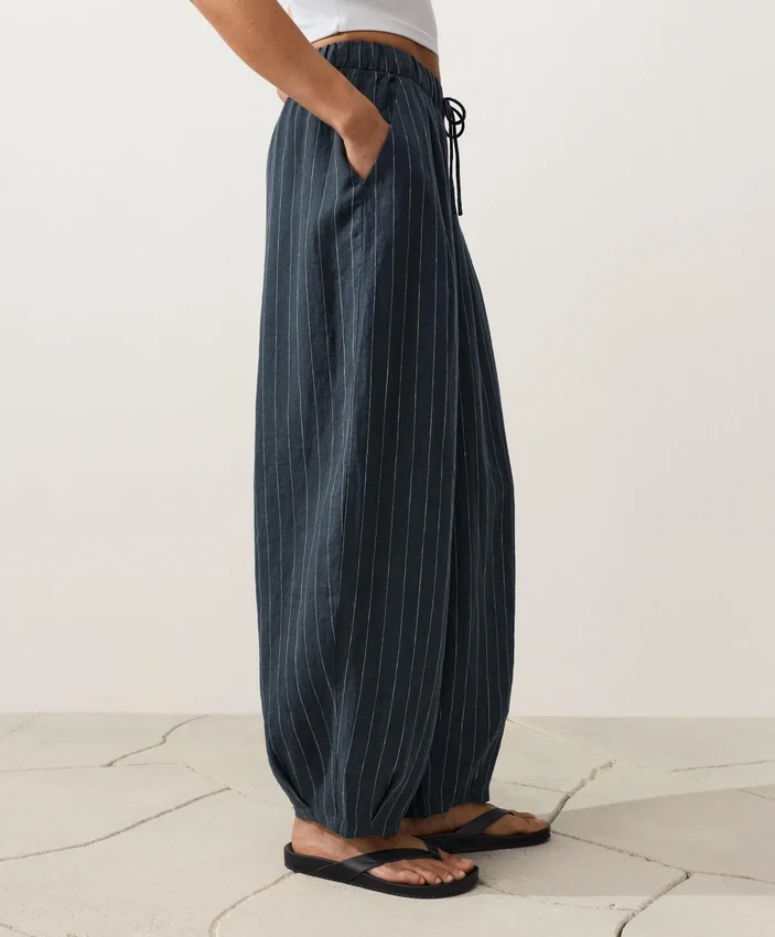 Pantaloni a palloncino in 100% lino Pantaloni a palloncino in 100% lino