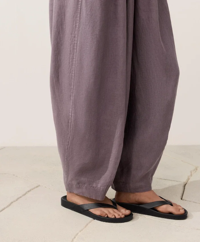 Pantaloni a palloncino in 100% lino Pantaloni a palloncino in 100% lino