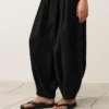 Pantaloni a palloncino in 100% lino Pantaloni a palloncino in 100% lino