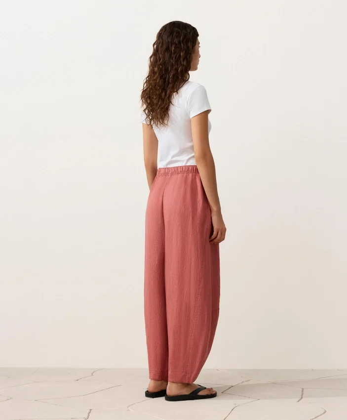 Pantaloni a palloncino in 100% lino Pantaloni a palloncino in 100% lino