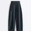 Pantaloni a palloncino in 100% lino Pantaloni a palloncino in 100% lino