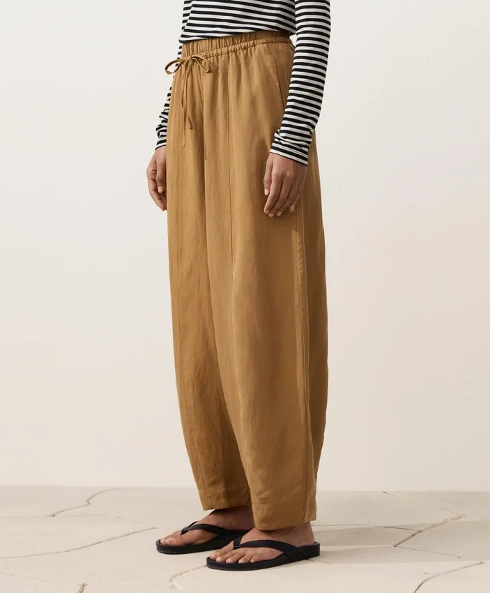 Pantaloni a palloncino in misto lyocell e 24% lino con cuciture Pantaloni a palloncino in misto lyocell e 24% lino con cuciture