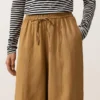 Pantaloni a palloncino in misto lyocell e 24% lino con cuciture Pantaloni a palloncino in misto lyocell e 24% lino con cuciture