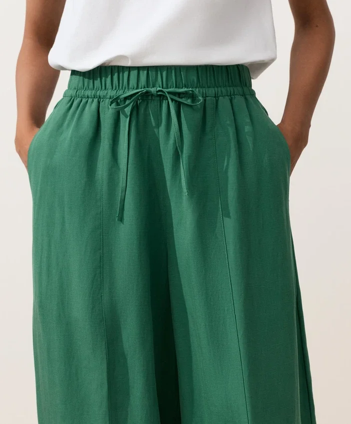 Pantaloni a palloncino in misto lyocell e 24% lino con cuciture Pantaloni a palloncino in misto lyocell e 24% lino con cuciture