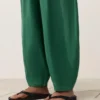 Pantaloni a palloncino in misto lyocell e 24% lino con cuciture Pantaloni a palloncino in misto lyocell e 24% lino con cuciture