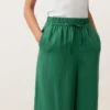 Pantaloni a palloncino in misto lyocell e 24% lino con cuciture Pantaloni a palloncino in misto lyocell e 24% lino con cuciture