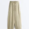 Pantaloni a palloncino in misto lyocell e 24% lino con cuciture Pantaloni a palloncino in misto lyocell e 24% lino con cuciture