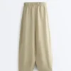 Pantaloni a palloncino in misto lyocell e 24% lino con cuciture Pantaloni a palloncino in misto lyocell e 24% lino con cuciture