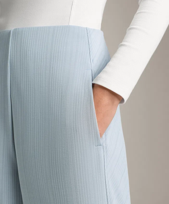 Pantaloni a righe asimmetriche in modal Pantaloni a righe asimmetriche in modal