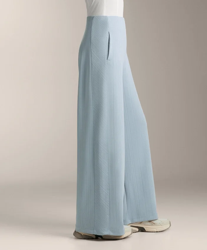 Pantaloni a righe asimmetriche in modal Pantaloni a righe asimmetriche in modal