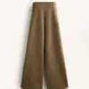 Pantaloni a vita alta a gamba dritta effetto neoprene Pantaloni a vita alta a gamba dritta effetto neoprene