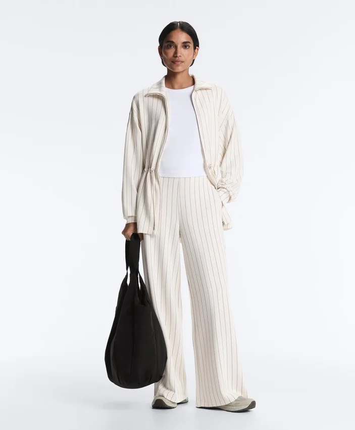 Pantaloni a vita alta a gamba larga con gessato Soft Touch al tatto Pantaloni a vita alta a gamba larga con gessato Soft Touch al tatto