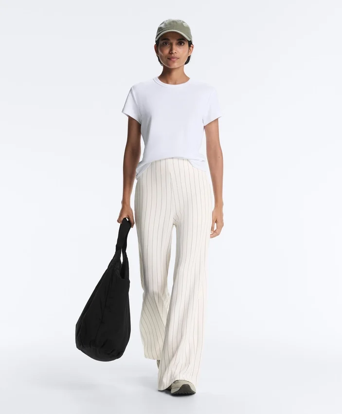 Pantaloni a vita alta a gamba larga con gessato Soft Touch al tatto Pantaloni a vita alta a gamba larga con gessato Soft Touch al tatto