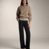 Pantaloni a vita alta, caldi e a gamba dritta Pantaloni a vita alta, caldi e a gamba dritta