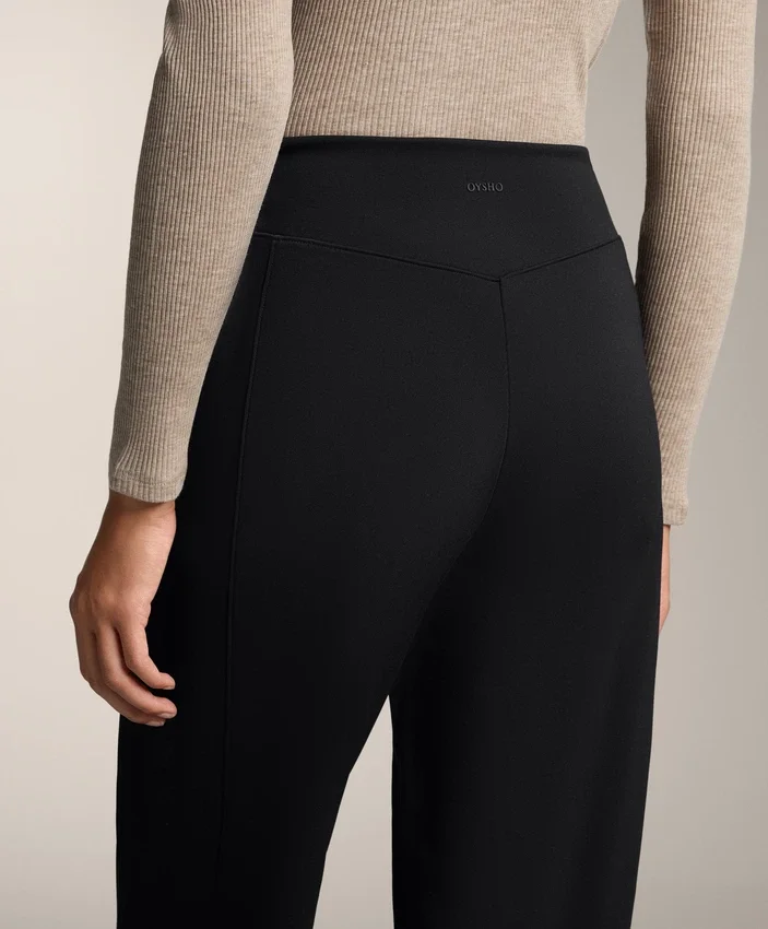 Pantaloni a vita alta, caldi e a gamba dritta Pantaloni a vita alta, caldi e a gamba dritta