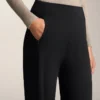 Pantaloni a vita alta, caldi e a gamba dritta Pantaloni a vita alta, caldi e a gamba dritta