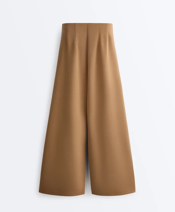 Pantaloni a vita alta in twill a gamba larga con pieghe Pantaloni a vita alta in twill a gamba larga con pieghe