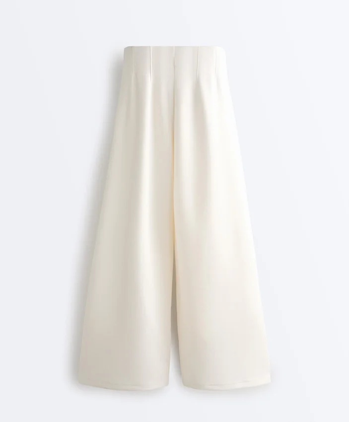 Pantaloni a vita alta in twill a gamba larga con pieghe Pantaloni a vita alta in twill a gamba larga con pieghe