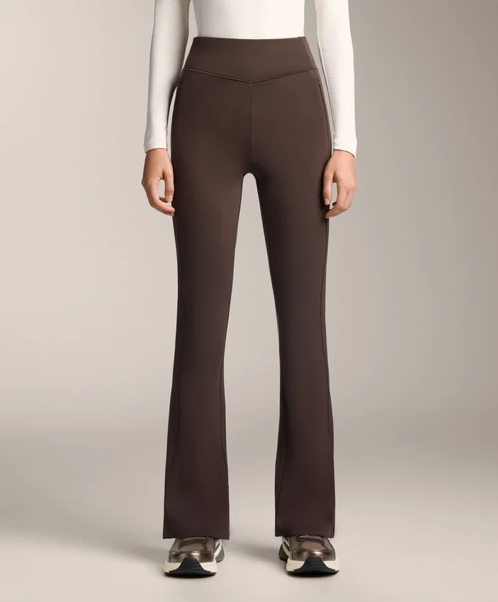 Pantaloni a vita alta, larghi e caldi, con tasche Pantaloni a vita alta, larghi e caldi, con tasche